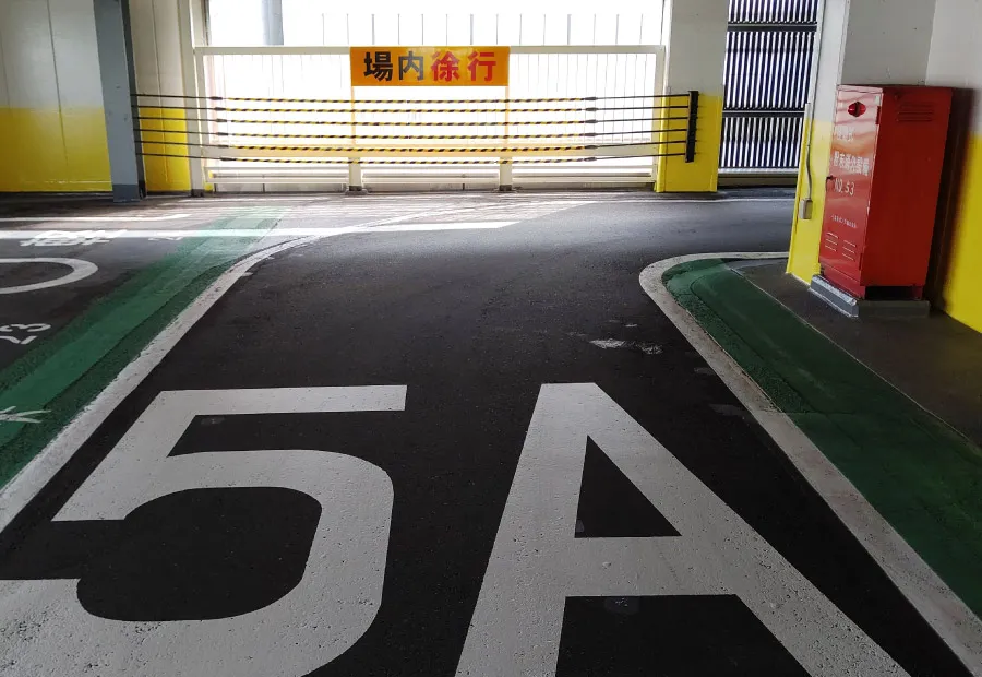 エポックK2/公営駐車場 場内①